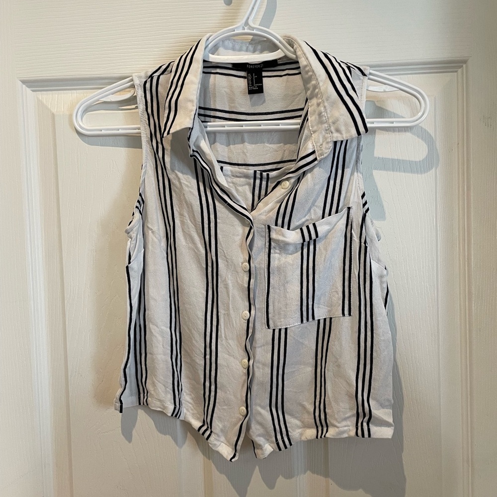Women’s cropped blouse